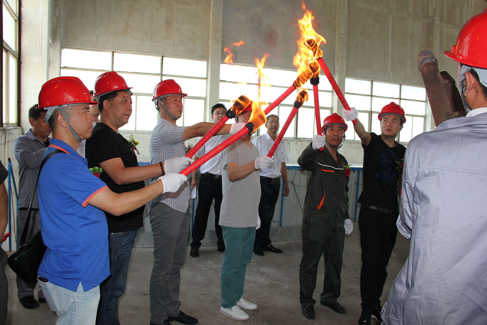 熱烈祝賀杜氏集團（高科）窯爐點(diǎn)火成功！